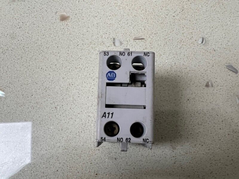 ALLEN BRADLEY 100-F CONTACT BLOCK SERIES A [Used]