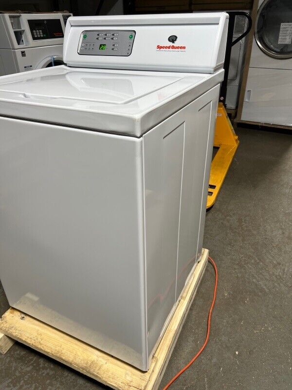 Speed Queen LWNE22SP115TW01 Top Load Washer 3.17cu ft. 120V 60Hz 9.8A [Open Box]